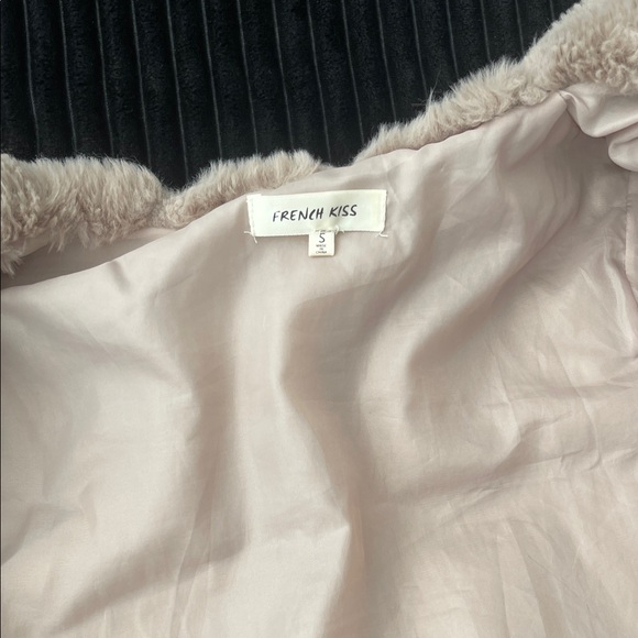 Cozy women’s Faux Fur Jacket - Cream - Picture 5 of 6